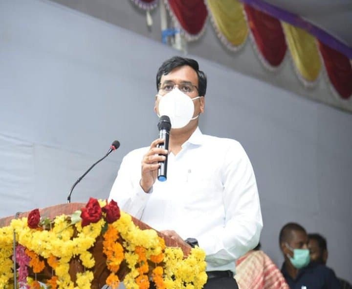 NHM ఉద్యోగులకు కమిషనర్ సూచన - Udayam