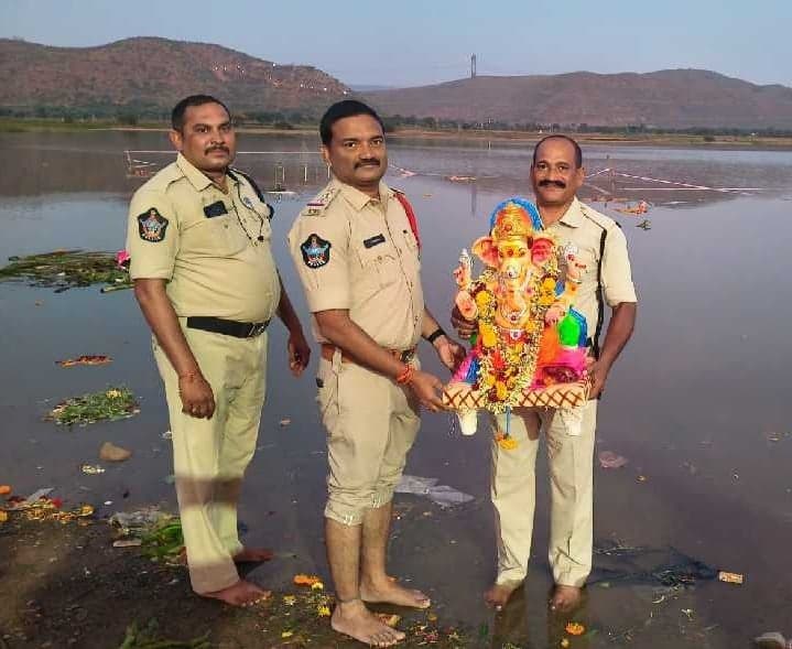 ఖాజీపేటలో ఘనంగా గణేష్ నిమజ్జనం - Udayam