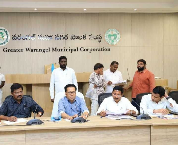 పారిశుద్ధ్య నిర్వహణను పటిష్టం చేయాలి: కమిషనర్ - Udayam