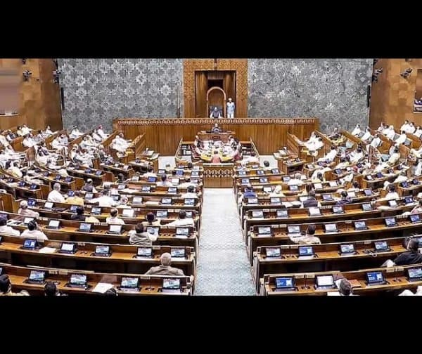వందేమాతరం అవమానిస్తే జైలు - Udayam Digital