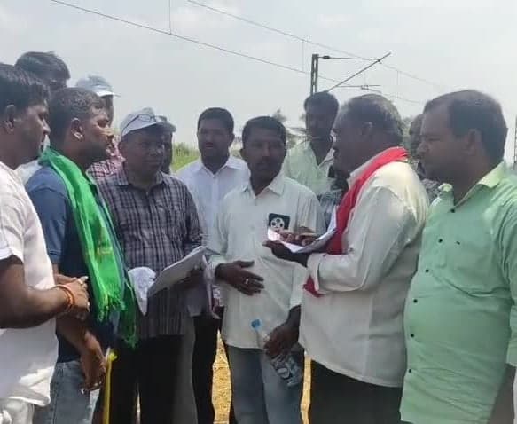 నల్లవెల్లిలో రైల్వే లైన్కు భూసేకరణ - Udayam