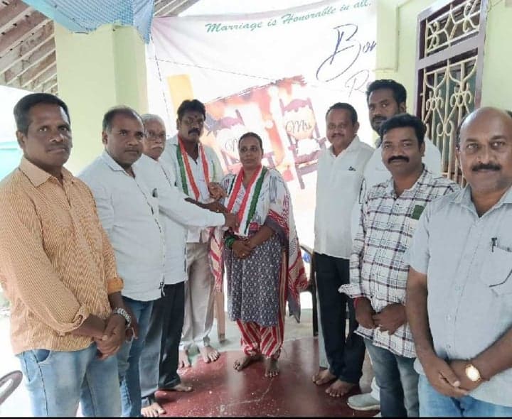 మామిడికుదురు ZPTC బరిలో సునీత - Udayam