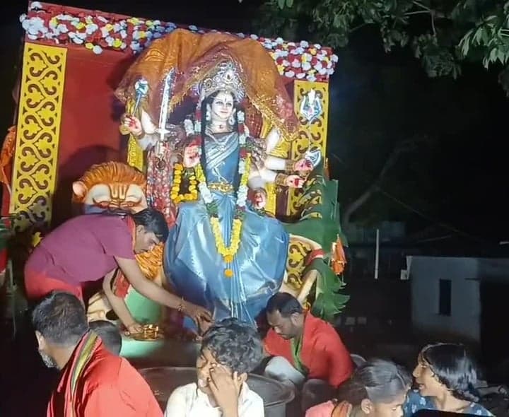 కిష్టంపేటలో వైభవంగా దేవీమాత శోభాయాత్ర - Udayam