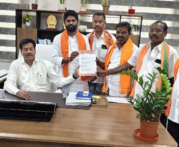 ఎన్నికల్లో ఎస్సీలకు 15% రిజర్వేషన్ కల్పించాలి - Udayam