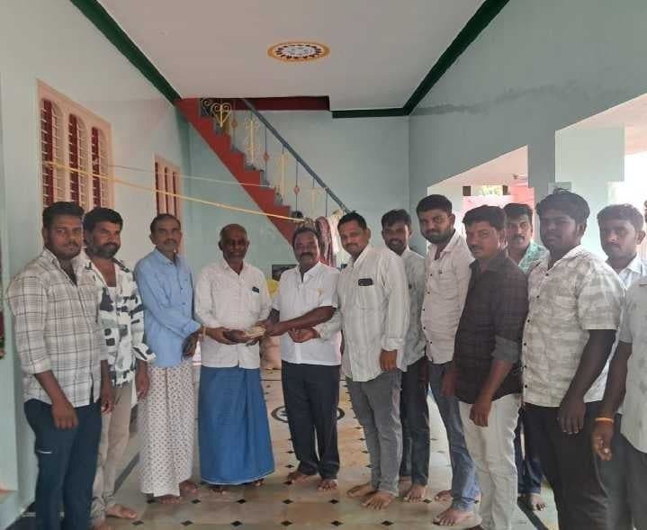 అయ్యప్ప స్వామి ఆలయ అభివృద్ధికి రూ.50 వేల సాయం - Udayam