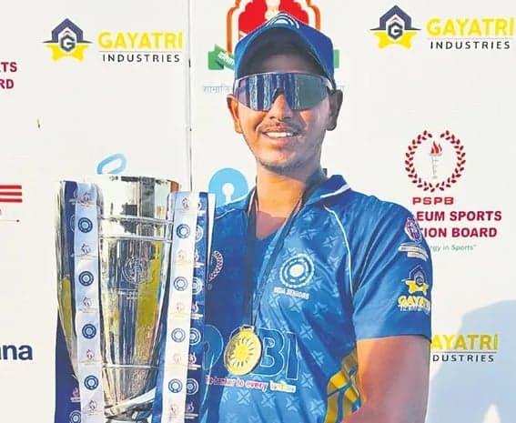క్రికెట్లో మెరిసిన కిష్టాపూర్ కుర్రాడు - Udayam