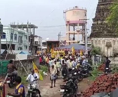 జమ్ములపాలెంలో టీడీపీ నామినేషన్ ర్యాలీ - Udayam
