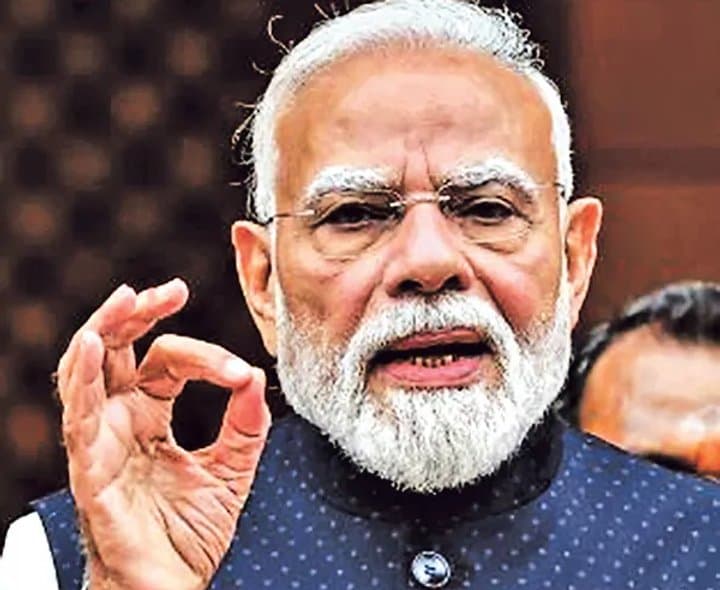 ఇంటింటా జాతీయ జెండా: మోదీ - Udayam Digital