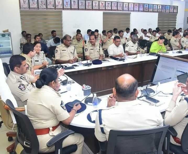 విజయవాడలో దసరా ఉత్సవాలకు పటిష్ఠ భద్రత - Udayam