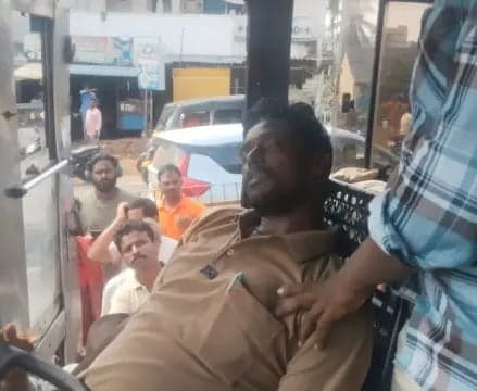 గుండెపోటుతో ఆర్టీసీ డ్రైవర్ మృతి - Udayam