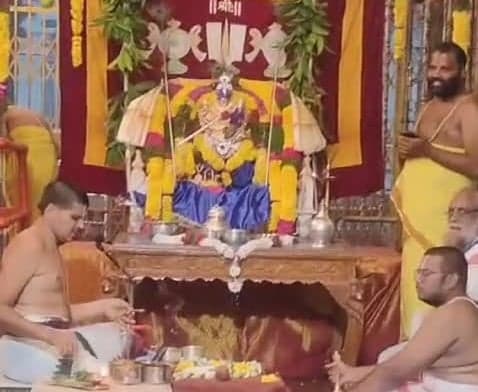 పాతగుట్ట స్వామివారికి నిజాభిషేకం - Udayam