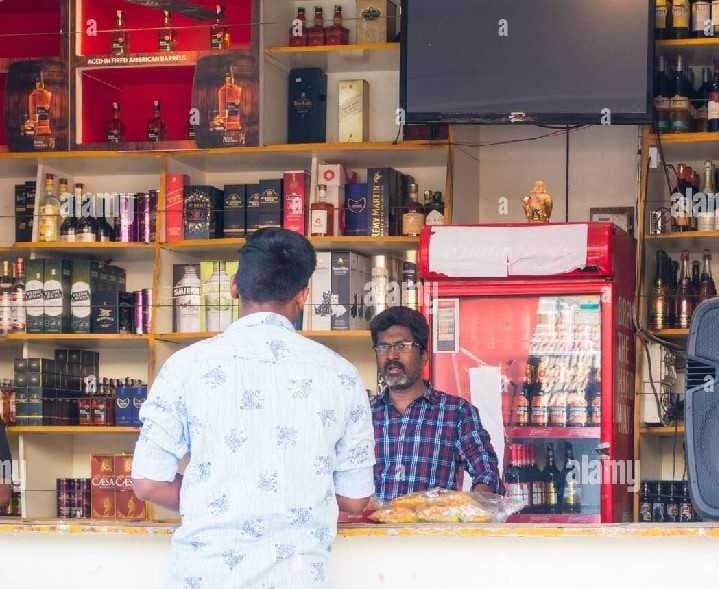 మద్యం దుకాణాల లైసెన్సులకు దరఖాస్తులు - Udayam