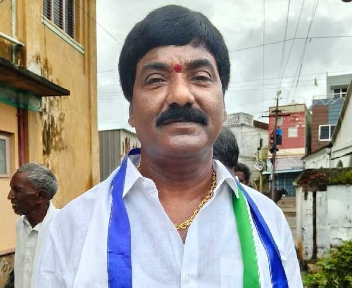 గొల్లప్రోలు YCP ఛైర్మన్ అభ్యర్థి ఖరారు - Udayam
