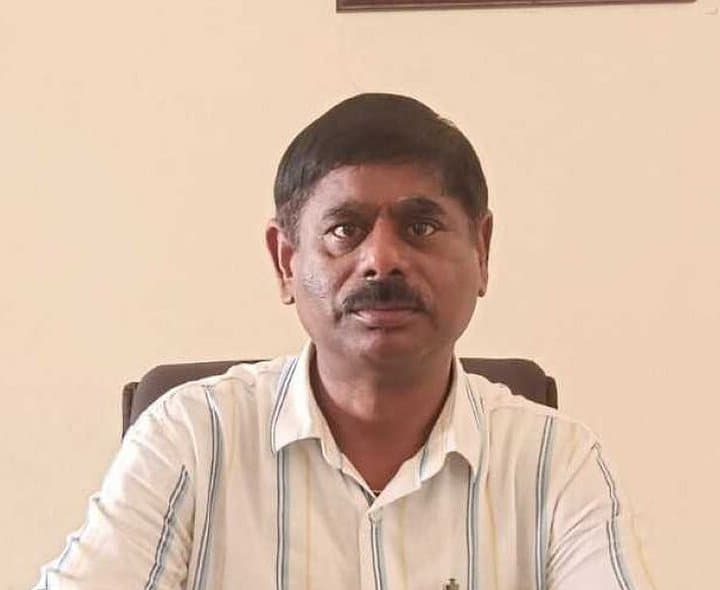 విద్యార్థులకు నీట్, జేఈఈ ఉచిత శిక్షణ - Udayam