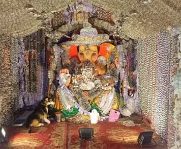 రూ.4.50 కోట్ల నోట్లతో గణేశుడు - Udayam