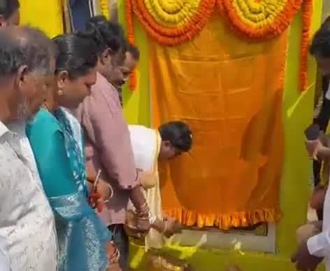 శ్రీకాకుళంలో రోడ్డు పనులకు శ్రీకారం - Udayam