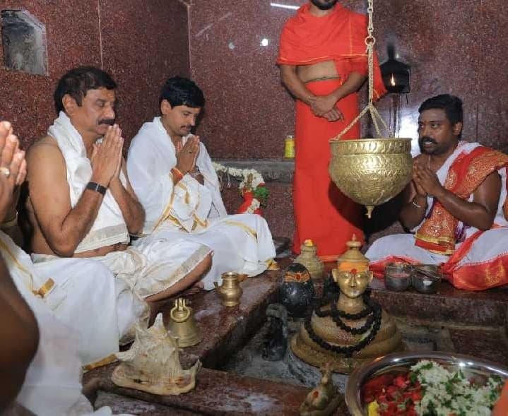 కూడవెల్లి ఆలయాన్ని సందర్శించిన ఎమ్మెల్యే - Udayam