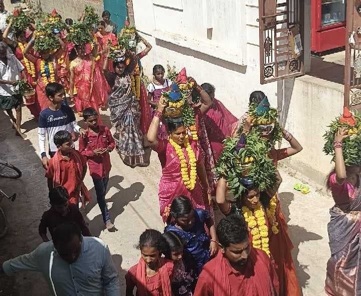 రాజుపాలెంలో భక్తిశ్రద్ధలతో బోనాల పండుగ - Udayam