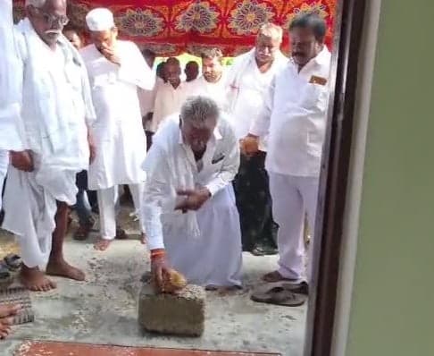 ఇంటూరులో వైసీపీ కార్యాలయం ఓపెనింగ్ - Udayam