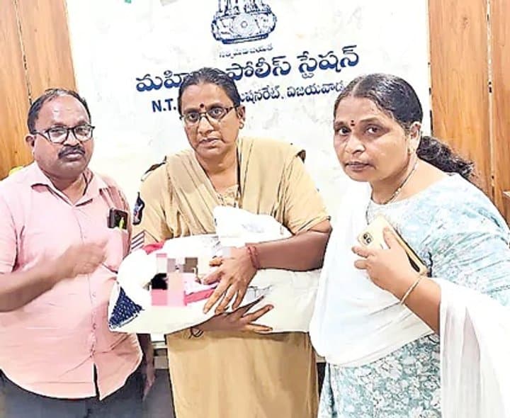 శిశువు కొనుగోలు.. అరెస్టు - Udayam Digital