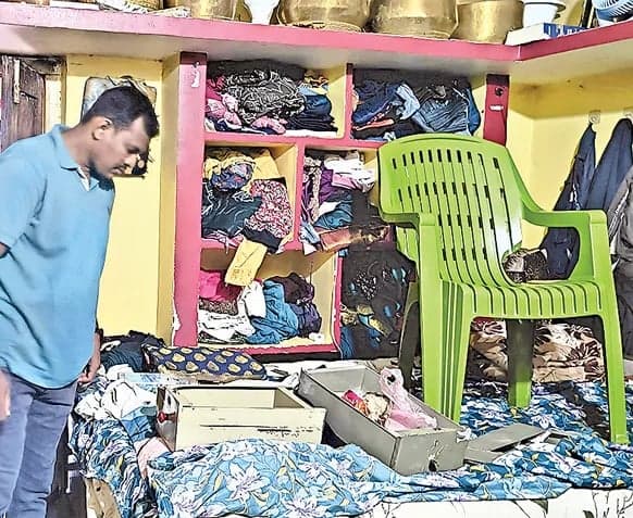 పెదబొడ్డేపల్లిలో వరుస చోరీలు - Udayam