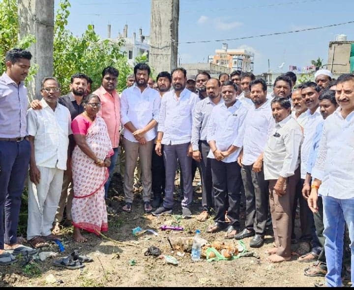 ఇచ్చోడలో వీవో భవనానికి భూమిపూజ - Udayam