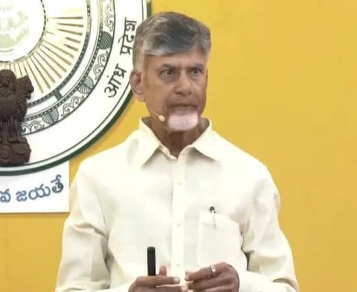 తెలుగు ప్రజలే నాకు రాజకీయ భిక్ష పెట్టారు: చంద్రబాబు - Udayam