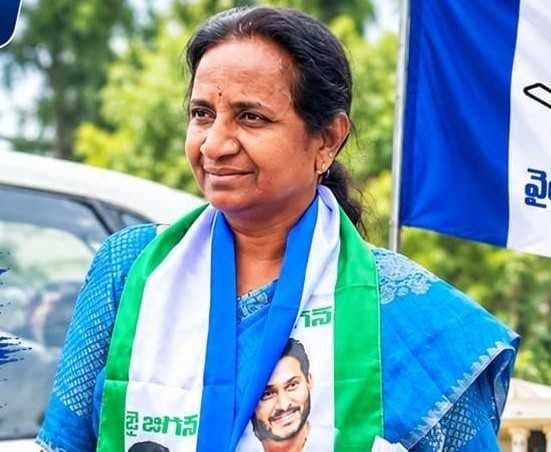 నిడదవోలును ఆదర్శ పట్టణంగా తీర్చిదిద్దుతా - Udayam