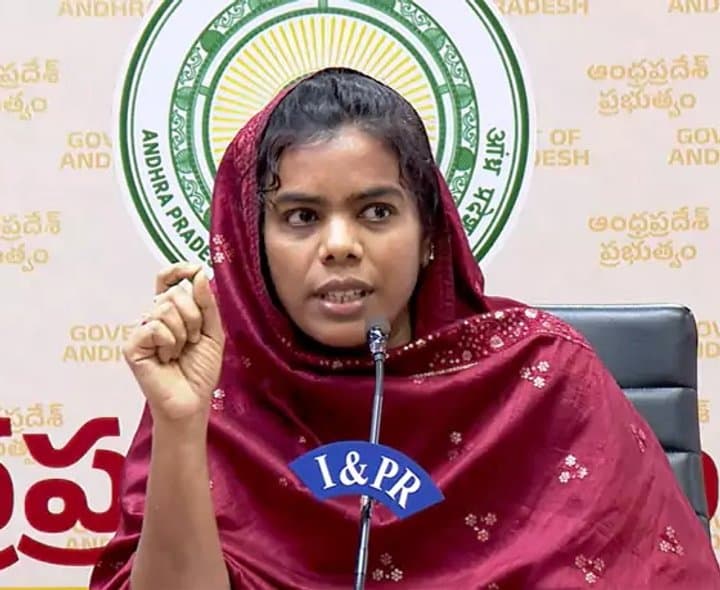 డీఎస్సీపై మళ్లీ స్పష్టత - Udayam Digital