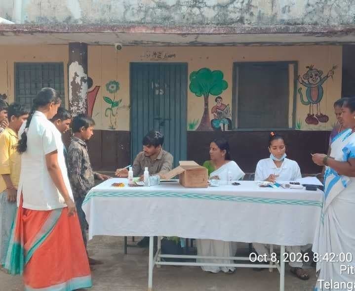 పిట్లం ఎస్టీ బాలుర వసతిగృహంలో వైద్య శిబిరం - Udayam