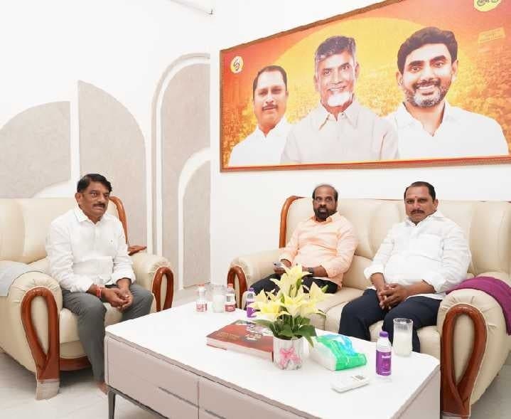 నగరపాలక ఎన్నికలపై కూటమి చర్చలు - Udayam