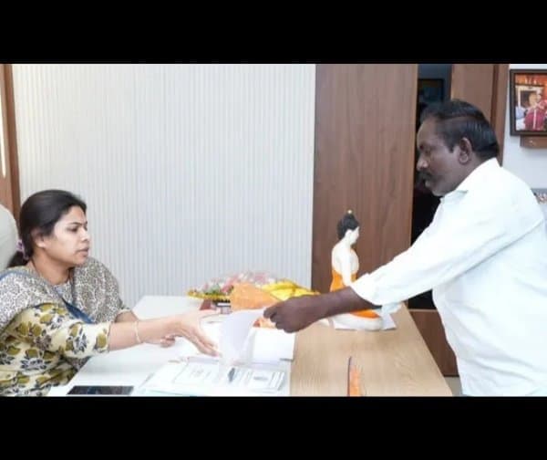 ప్రజల సమస్యలపై ఎమ్మెల్యే అఖిలప్రియ సమీక్ష