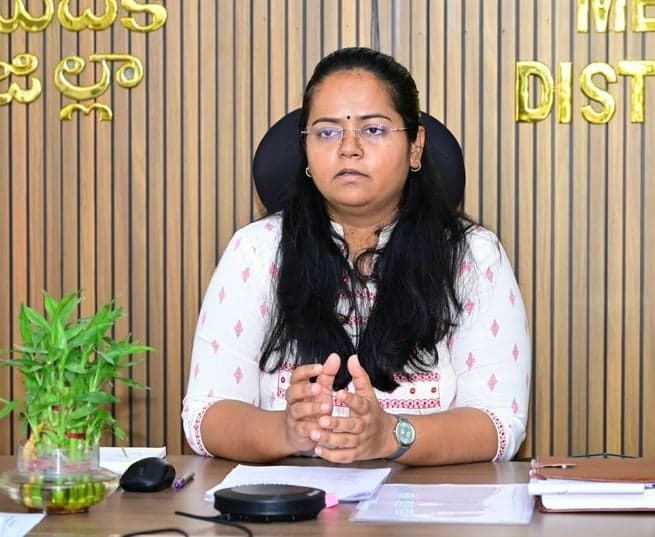 క్లినికల్ ఎస్టాబ్లిష్మెంట్ చట్టాన్ని పాటించాలి: కలెక్టర్ - Udayam