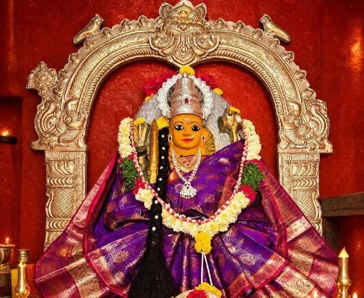అన్నపూర్ణాదేవి అవతారంలో దుర్గామాత దర్శనం - Udayam