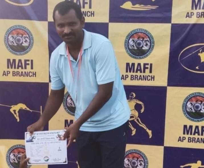 షాట్పుట్లో చెన్నయ్యకు ప్రథమ స్థానం - Udayam