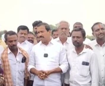 ఎండిన పంటలకు ఎకరాకు రూ.50 వేల పరిహారం: పట్నం - Udayam