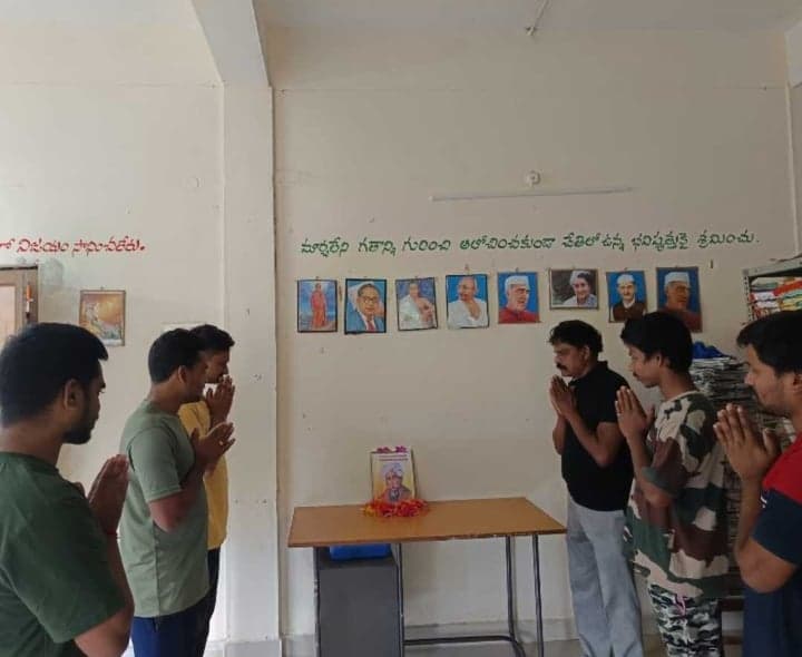 రోలుగుంటలో గురజాడ జయంతి.. సమాజ మార్పులో రచనల పాత్ర - Udayam
