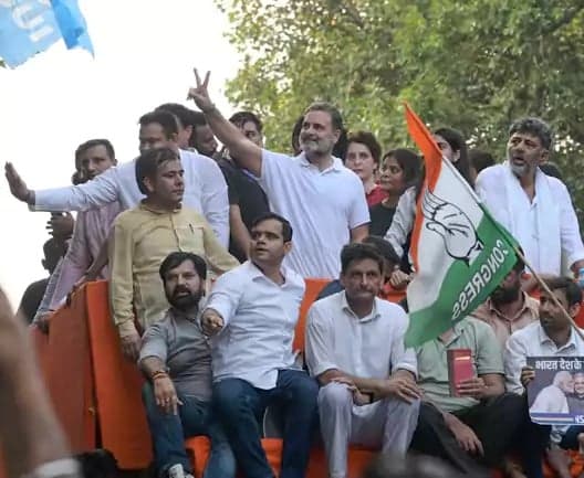 రాహుల్కు సుప్రీంకోర్టు నోటీసులు - Udayam