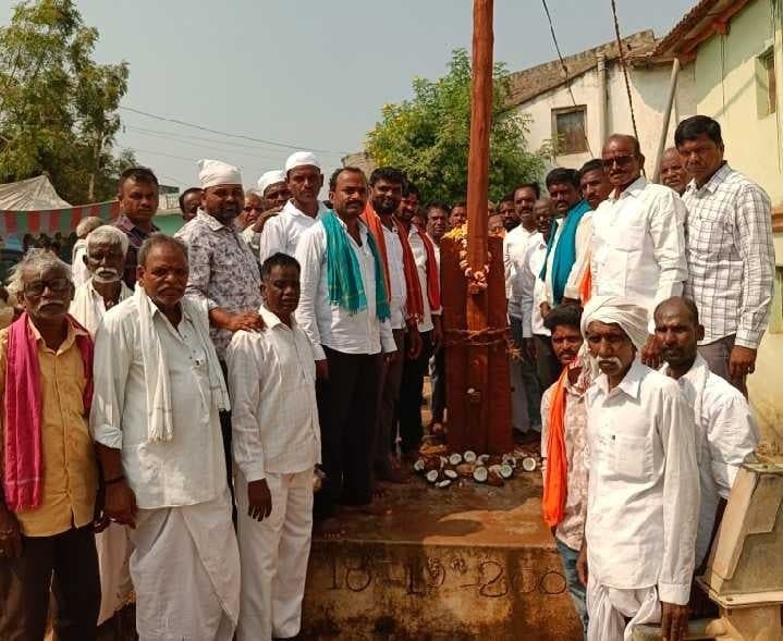 చందూర్లో దసరా జెండా ఆవిష్కరణ - Udayam