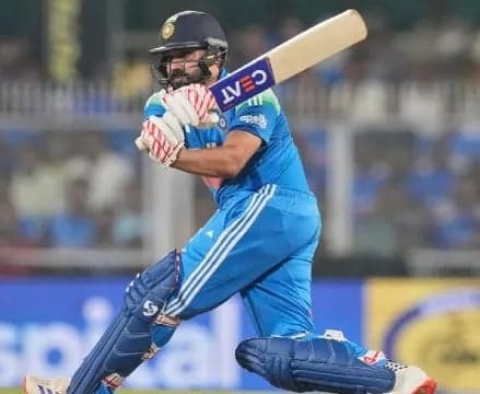 వన్డేల్లో రోహిత్ శర్మ అరుదైన రికార్డు - Udayam