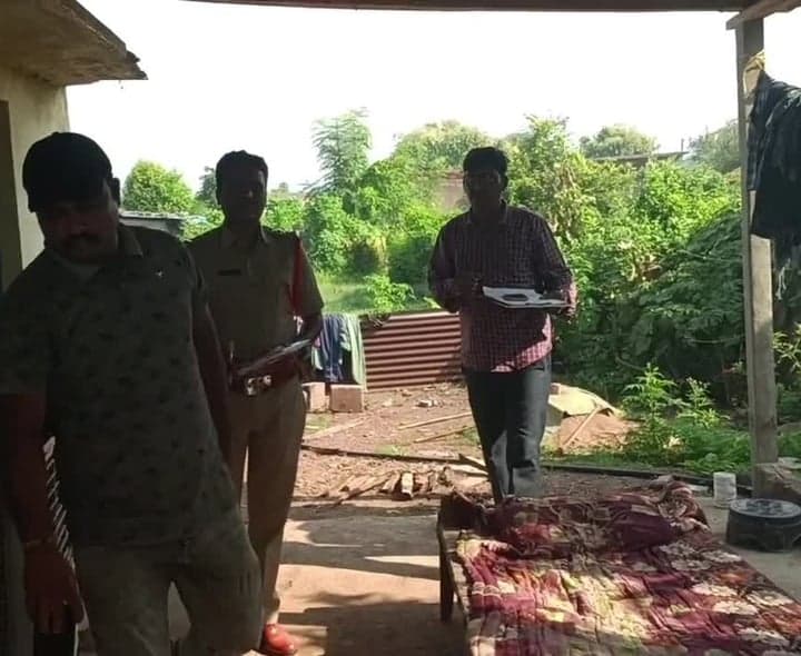 గంభీరావుపేటలో వ్యక్తి దారుణ హత్య - Udayam