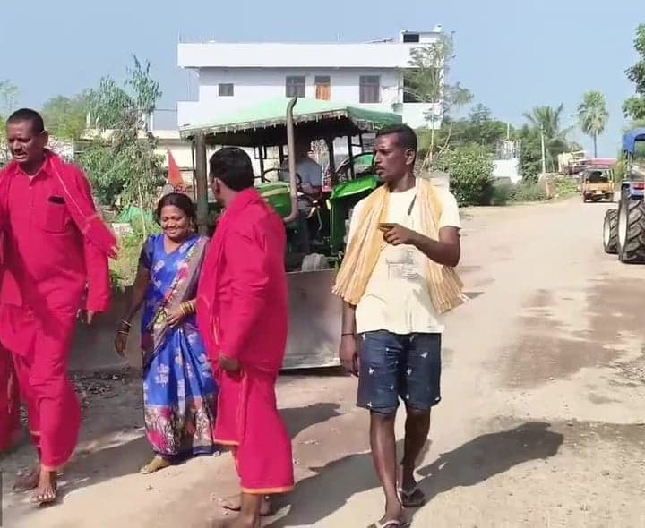 బతుకమ్మ వేడుకలకు మీర్జంపేటలో ఏర్పాట్లు - Udayam