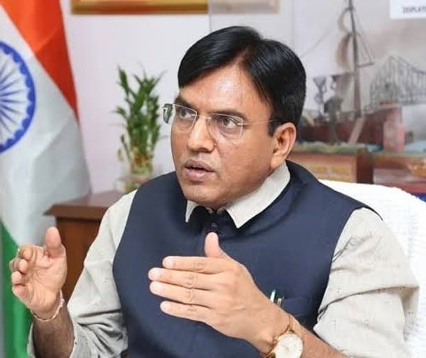 యువత అభివృద్ధిపై కేంద్ర మంత్రి కీలక పిలుపు - Udayam Digital