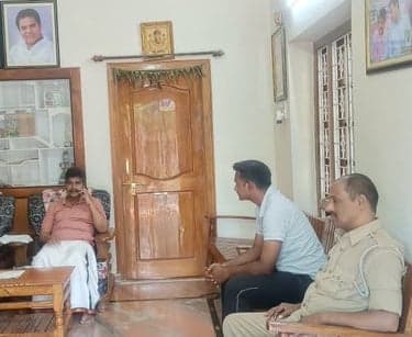 సిరిసిల్లలో బీఆర్ఎస్ నేత హౌస్ అరెస్ట్ - Udayam