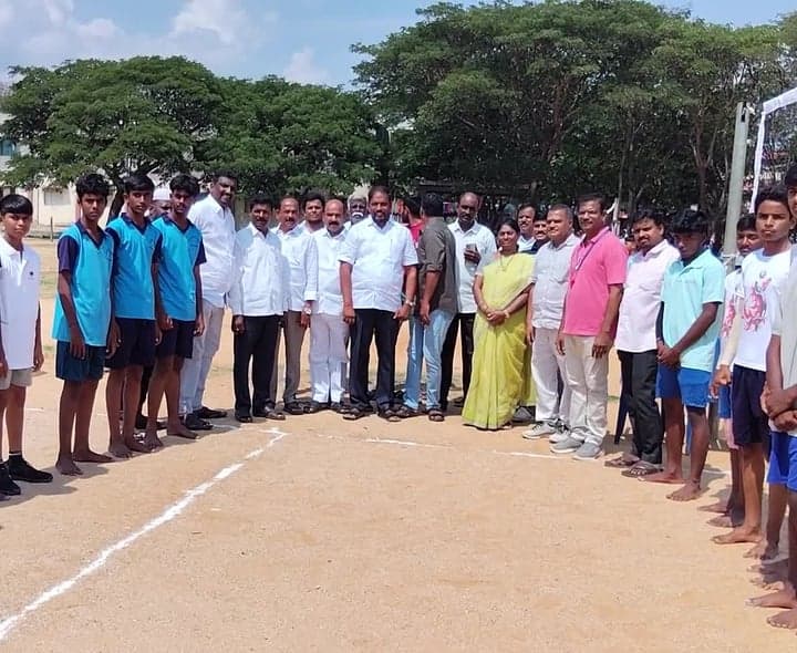 కల్లూరులో మండల స్థాయి క్రీడోత్సవాలు - Udayam