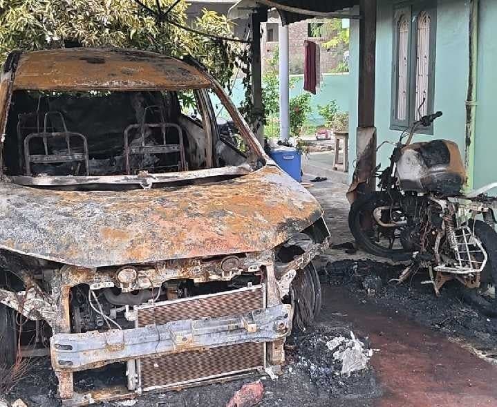 బంగారురెడ్డిపాలెంలో భారీ అగ్నిప్రమాదం - Udayam