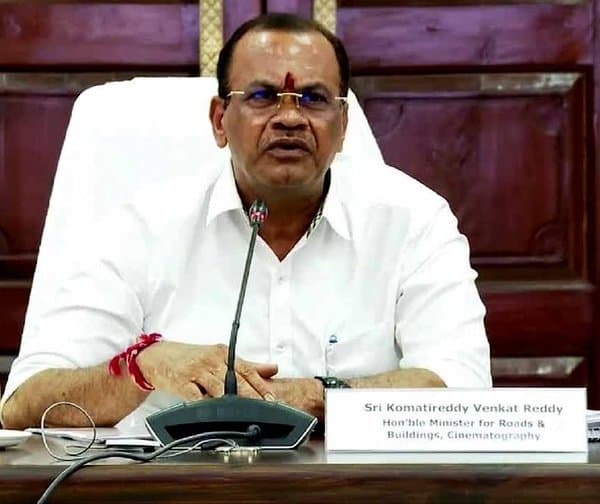 బిల్డర్ల బకాయిలపై మంత్రి కోమటిరెడ్డి స్పందన