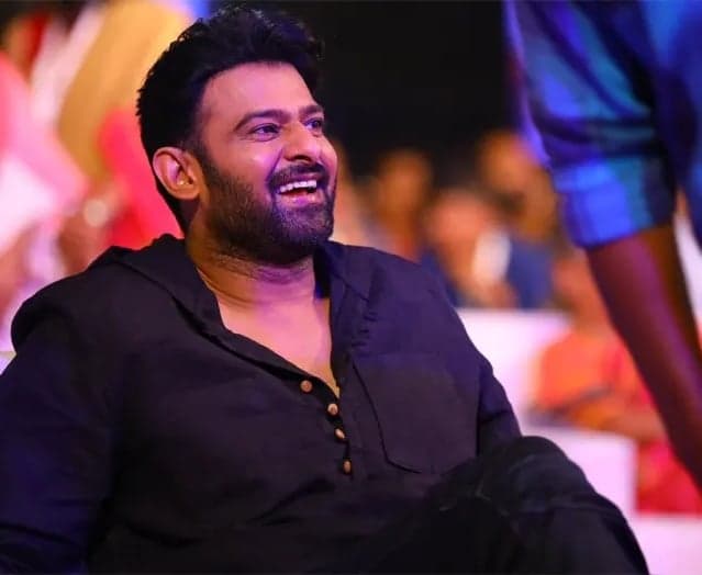 ప్రభాస్కు సెలబ్రిటీల బర్త్డే విషెస్ - Udayam