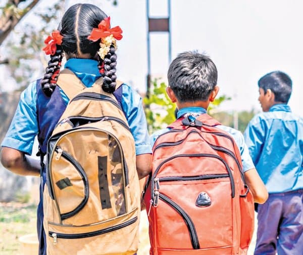 రేపటి నుంచే ఏపీలో పాఠశాలలు ప్రారంభం - Udayam Digital