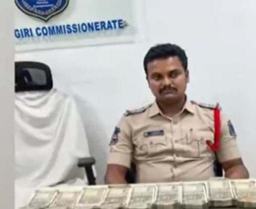 కీసర పోలీస్ స్టేషన్లో ఏసీబీ సోదాలు.. సీఐ, ఎస్సై అరెస్ట్ - Udayam